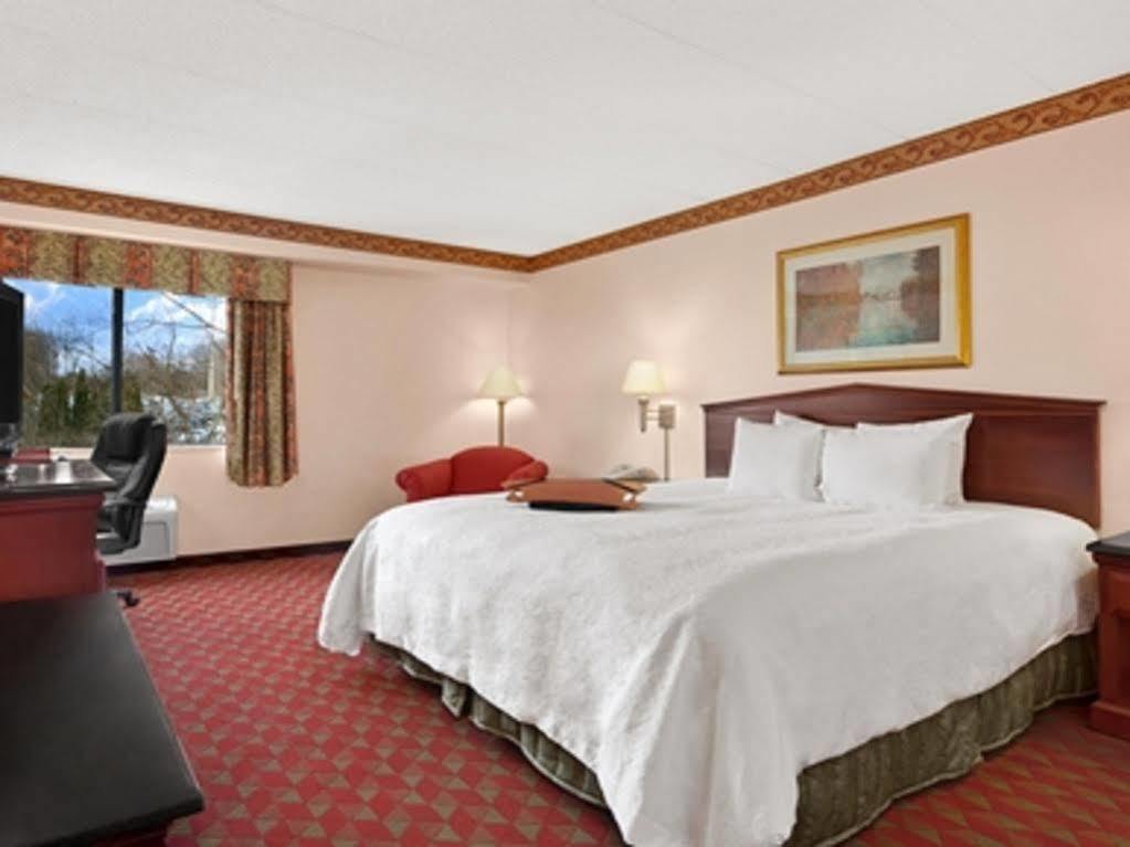 Holiday Inn Express Hartford South - Rocky Hill, An Ihg Hotel Exteriör bild